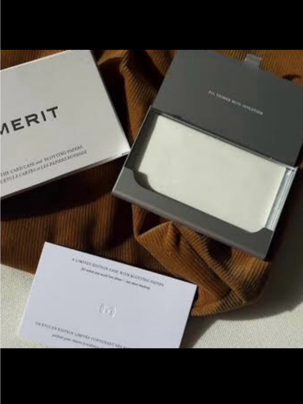 Merit Beauty the Card Case & Blotting Papers